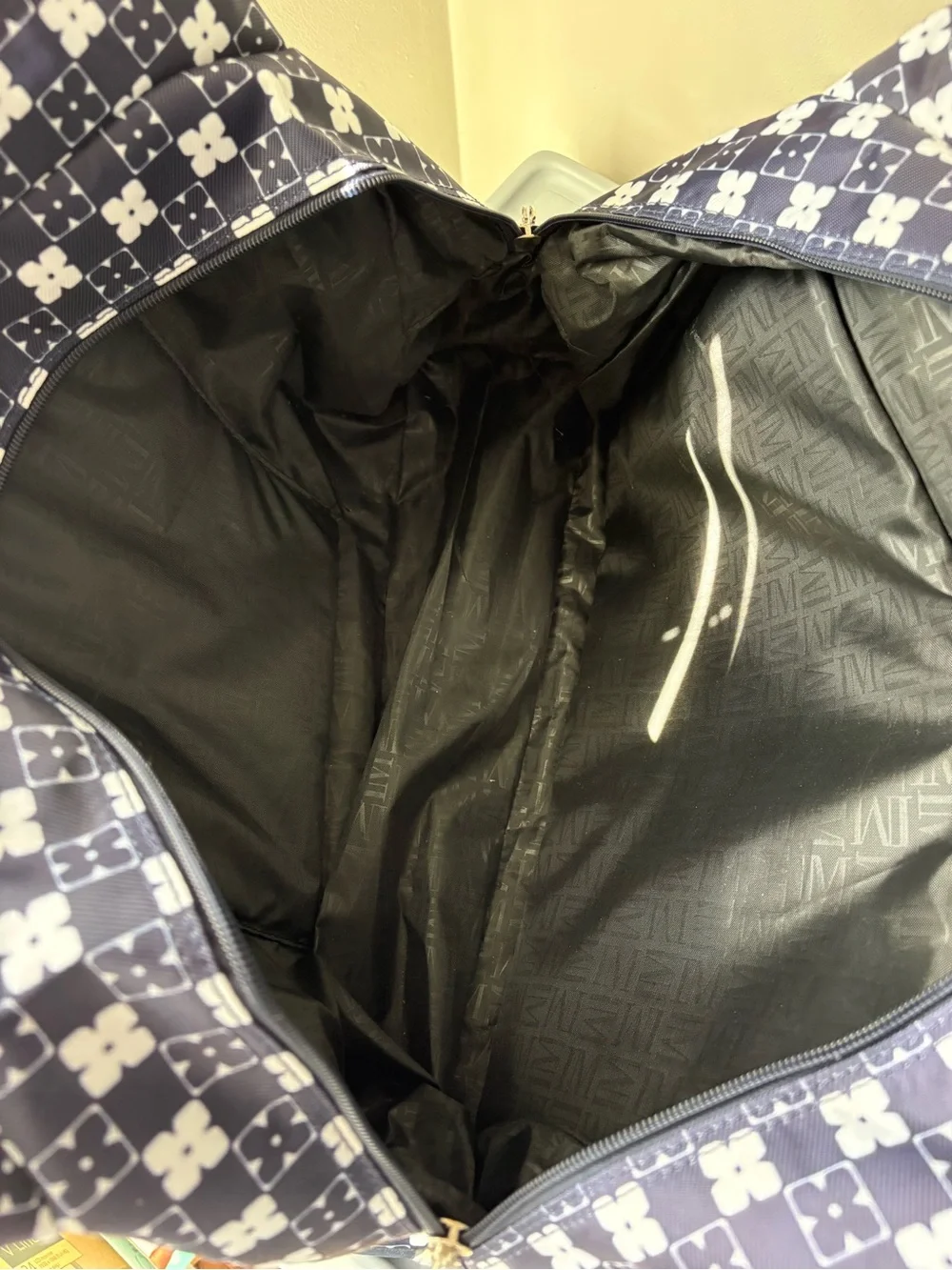 Isaac Mizrahi Weekender Tote Bag